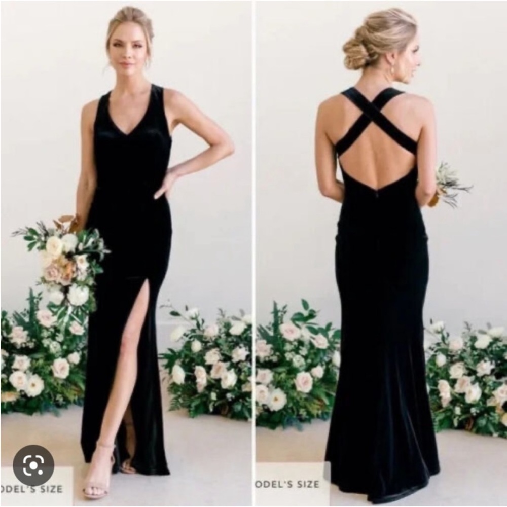 Asher style revelry bridesmaid dress! Black velvet in Size 6